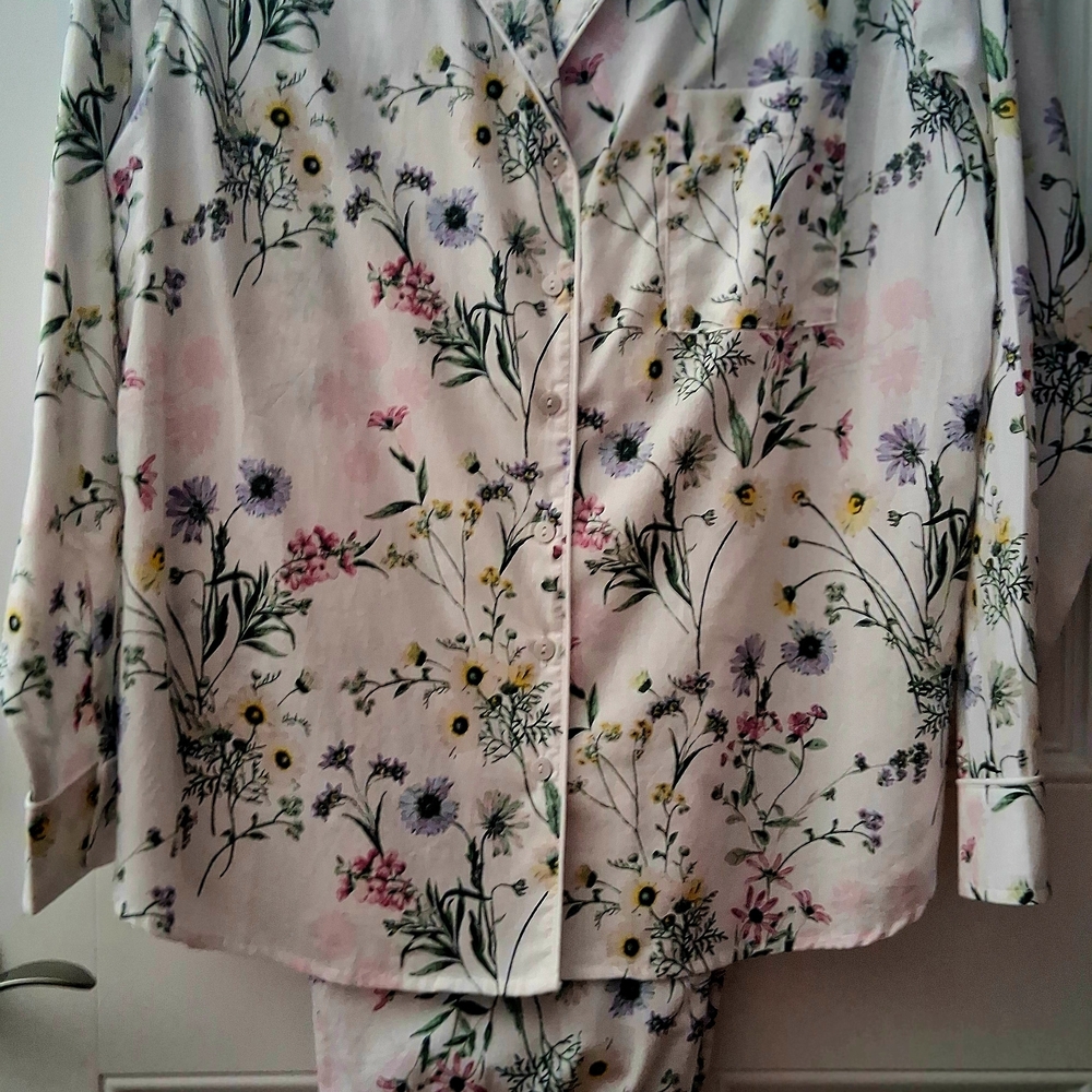 GAP Floral Pajama Set - White with Multicolor Floral